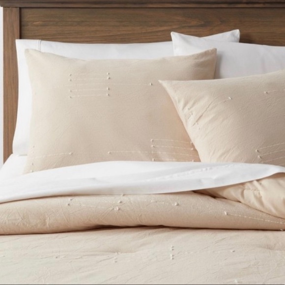 Full / Queen Clipped Linework Comforter & Sham Set Khaki— Threshold - Picture 3 of 4
